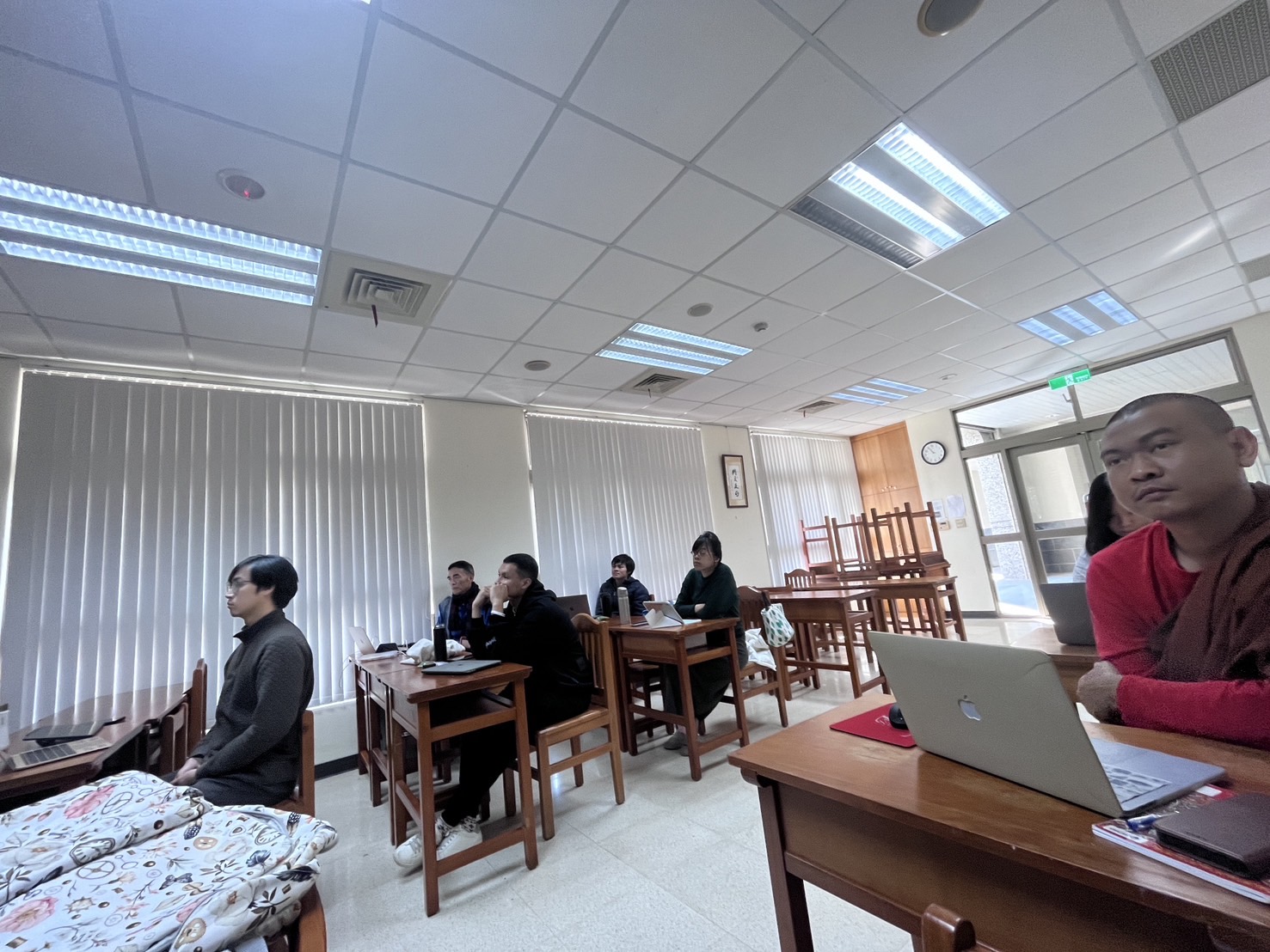 S__34619409 S__34619409